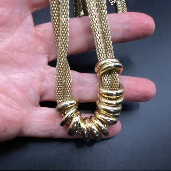 Mesh Chain With Gold Rings Double Strand Statement Necklace - Picture 4 of 9